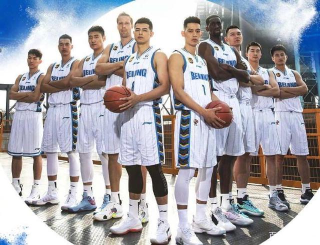 CBA浙江VS青岛直播视频,一场让我熬夜到两点也值了的硬仗 CBA浙江VS青岛直播视频,一场让我熬夜到两点也值了的硬仗